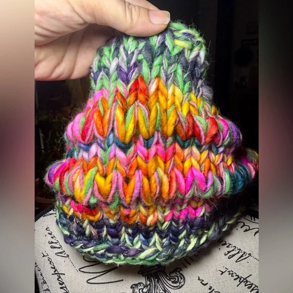 Hand Knit Luxury Infinity Cowl•One of a Kind Chunky Boho Scarf •Artisan Knitwear - Picture 6 of 17